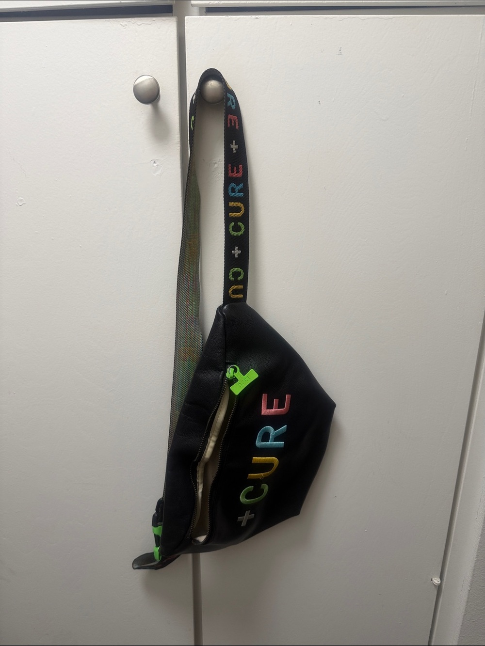 Black west coast cure side bag used